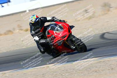 media/Jan-08-2022-SoCal Trackdays (Sat) [[1ec2777125]]/Turn 15 Inside (950am)/